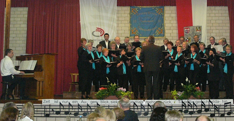 Chor mit Begleiter